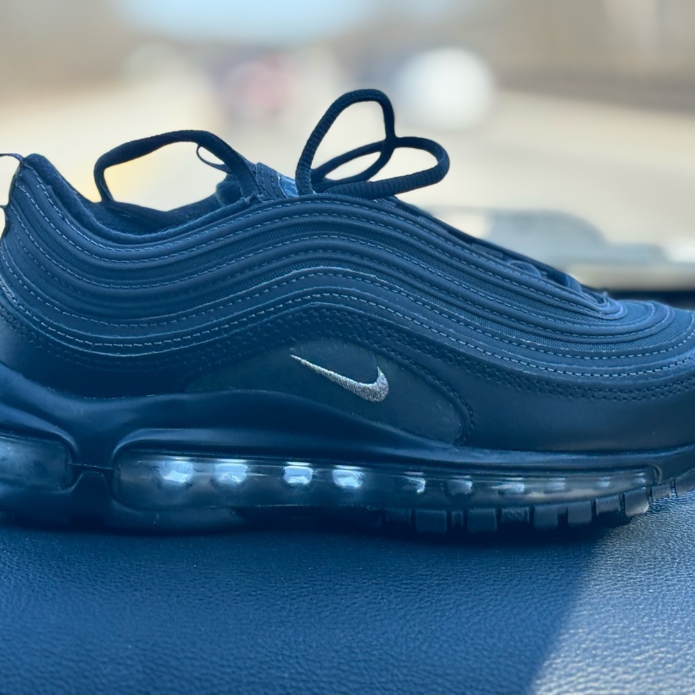 Black Nike AirMax